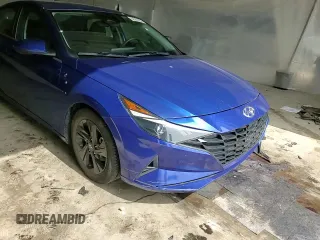 2021 Hyundai Elantra SEL z VIN 5NPLM4AG8MH027038, wystawiony jako Copart lot #52361295 z przebiegiem 94 599 mil mil oraz Szkoda całkowita • Salvage title. Historia ofert i sprzedaży dostępna na DreamBid. Obrazek 11.