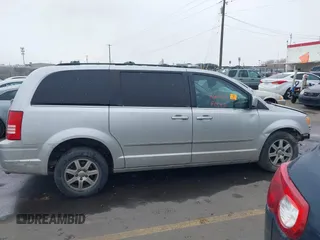 2010 Chrysler Town & Country Touring with VIN 2A4RR5D12AR208914, listed as a IAAI auction lot 41529269 with Not Provided miles and . Bid and sale history available at DreamBid. Image 12.