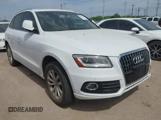 2016 Audi Q5 Premium Plus with VIN WA1L2AFP6GA038557, listed as a IAAI auction lot 42071248 with 188,772 mi miles. Bid and sale history available at carsss.com. Image 1.