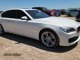 2013 BMW 7 Series 750Li с VIN WBAYE8C59DD134172, выставлен на аукционе Copart как лот 63624785 с пробегом 73 185 миль миль и Списание • Salvage title. История ставок и продаж доступна на DreamBid. Изображение 13.