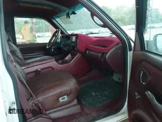 1995 Chevrolet Tahoe with VIN 1GNEC13K3SJ392069, listed as a IAAI auction lot 42192301 with 182,262 mi miles and . Bid and sale history available at DreamBid. Image 5.