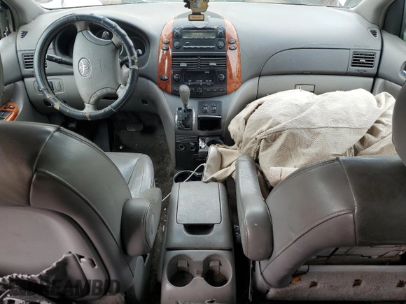 2006 Toyota Sienna XLE with VIN 5TDZA22C16S403014, listed as a Copart auction lot 51756235 with 201,259 mi miles and Salvage Title. Bid and sale history available at carsss.com. Image 8.