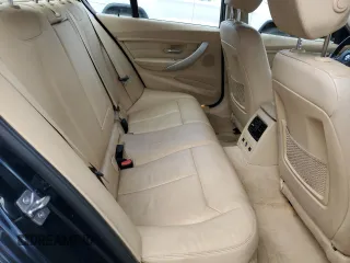 2013 BMW 3 Series 328i xDrive with VIN WBA3B3C53DF539650, listed as a Copart auction lot 60925975 with 70,914 mi miles and Salvage title. Bid and sale history available at DreamBid. Image 10.