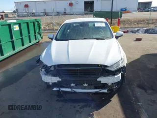 2020 Ford Fusion SE with VIN 3FA6P0HD5LR235064, listed as a IAAI auction lot 41664390 with 38,473 mi miles. Bid and sale history available at carsss.com. Image 13.