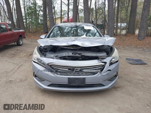 2015 Hyundai Sonata SE with VIN 5NPE24AF6FH160079, listed as a IAAI auction lot 41952638 with 164,497 mi miles and . Bid and sale history available at DreamBid. Image 12.