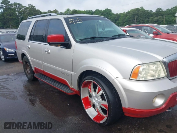 2004 Lincoln Navigator Luxury with VIN 5LMFU28R54LJ20788, listed as a IAAI auction lot 42508972 with 229,937 mi miles and . Bid and sale history available at DreamBid. Image 1.