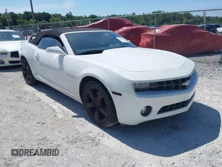 2011 Chevrolet Camaro 2LT z VIN 2G1FC3DD2B9165601, wystawiony jako IAAI lot #42562907 z przebiegiem 125 302 mil mil oraz . Historia ofert i sprzedaży dostępna na DreamBid. Obrazek 1.