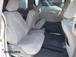 2015 Toyota Sienna LE AAS с VIN 5TDKK3DC6FS574942, выставлен на аукционе IAAI как лот 42336507 с пробегом 58 323 миль миль и . История ставок и продаж доступна на DreamBid. Изображение 8.