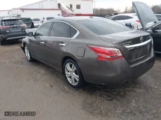 2013 Nissan Altima 3.5 SL with VIN 1N4BL3AP6DC115239, listed as a IAAI auction lot 41638014 with 289,169 mi miles. Bid and sale history available at carsss.com. Image 3.