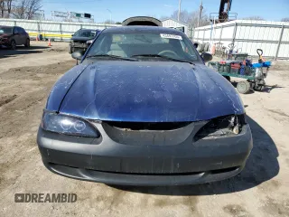 1997 Ford Mustang with VIN 1FALP404XVF156625, listed as a Copart auction lot 43497705 with 194,551 mi miles and Salvage Title. Bid and sale history available at carsss.com. Image 5.