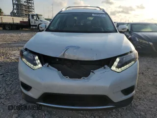 2016 Nissan Rogue SV with VIN KNMAT2MT8GP713774, listed as a Copart auction lot 53908685 with 98,192 mi miles and Salvage Title. Bid and sale history available at DreamBid. Image 5.