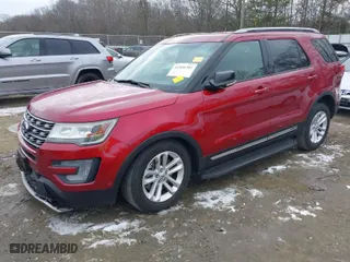 2016 Ford Explorer XLT with VIN 1FM5K7D8XGGC01314, listed as a IAAI auction lot 41366302 with 127,266 mi miles. Bid and sale history available at carsss.com. Image 2.