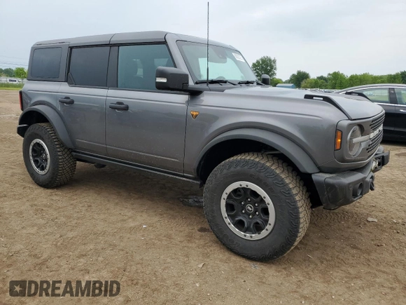 2023 Ford Bronco с VIN 1FMEE5DP8PLB53323, выставлен на аукционе Copart как лот 60020625 с пробегом 23 987 миль миль и Списание • Salvage title. История ставок и продаж доступна на DreamBid. Изображение 4.