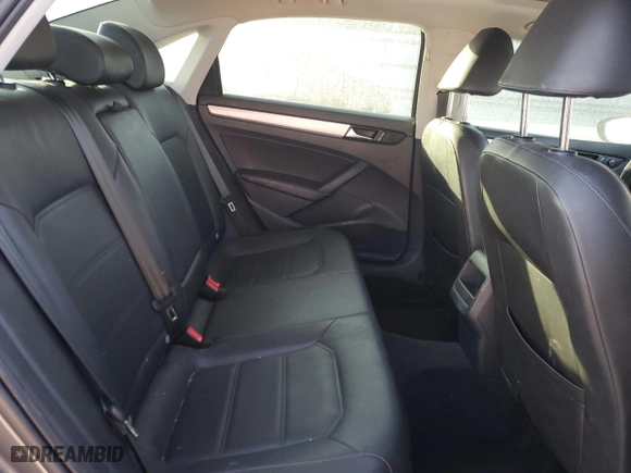 2012 Volkswagen Passat SE with VIN 1VWBH7A33CC044187, listed as a Copart auction lot 87682585 with 138,176 mi miles and Clean Title. Bid and sale history available at carsss.com. Image 10.