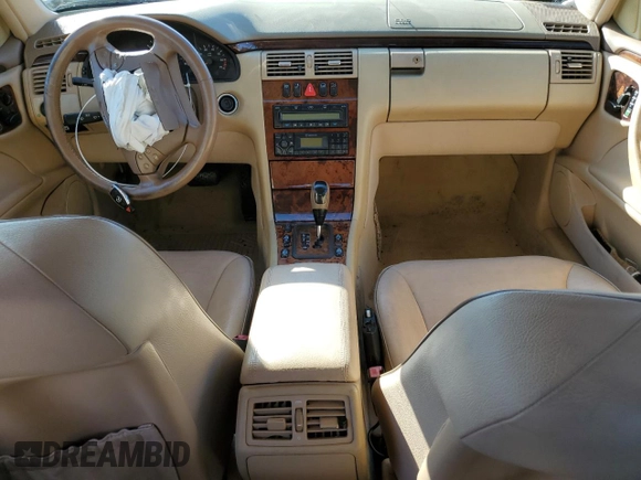 2001 Mercedes-Benz E-Class with VIN WDBJF70J91B263080, listed as a Copart auction lot 88094325 with 193,366 mi miles and Salvage Title. Bid and sale history available at carsss.com. Image 8.