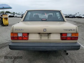 1987 Volvo 740 z VIN YV1FX8843H2178121, wystawiony jako Copart lot #55678015 z przebiegiem 105 881 mil mil oraz Tytuł czysty. Historia ofert i sprzedaży dostępna na DreamBid. Obrazek 6.