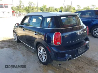 2015 MINI Countryman S z VIN WMWZC5C5XFWP42217, wystawiony jako IAAI lot #41982207 z przebiegiem Nie podano mil oraz . Historia ofert i sprzedaży dostępna na DreamBid. Obrazek 3.