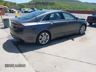 2016 Lincoln MKZ with VIN 3LN6L2J98GR611569, listed as a IAAI auction lot 42151123 with 84,184 mi miles and . Bid and sale history available at DreamBid. Image 4.