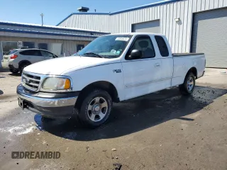 2003 Ford F-150 XL with VIN 2FTRX17283CB07200, listed as a Copart auction lot 53805625 with 85,805 mi miles and Salvage Title. Bid and sale history available at carsss.com. Image 1.