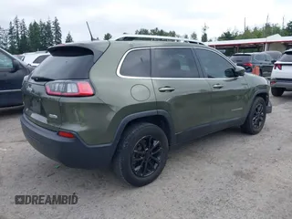 2019 Jeep Cherokee Latitude Plus z VIN 1C4PJMLB2KD191884, wystawiony jako IAAI lot #42647360 z przebiegiem 148 680 mil mil oraz . Historia ofert i sprzedaży dostępna na DreamBid. Obrazek 4.