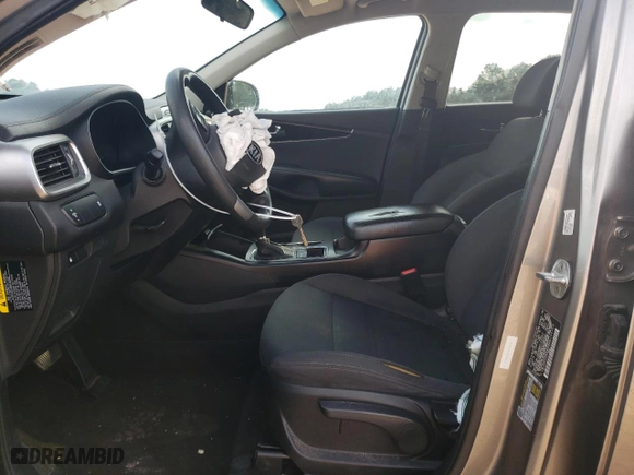 2017 Kia Sorento L with VIN 5XYPG4A35HG266100, listed as a Copart auction lot 47114545 with 164,163 mi miles and Salvage Title. Bid and sale history available at carsss.com. Image 7.