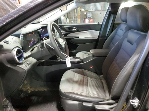 2024 Chevrolet Trax LT with VIN KL77LHE26RC197912, listed as a Copart auction lot 49996115 with 10,178 mi miles and Salvage Title. Bid and sale history available at carsss.com. Image 7.
