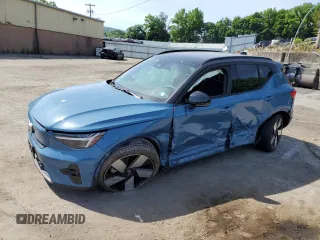 2024 Volvo XC40 Plus z VIN YV4ER3XL6R2240181, wystawiony jako Copart lot #58285774 z przebiegiem Nie podano mil oraz Nie do naprawy • Non repairable. Historia ofert i sprzedaży dostępna na DreamBid. Obrazek 1.