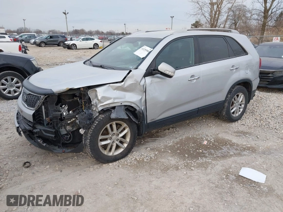 2015 Kia Sorento LX with VIN 5XYKTCA60FG639261, listed as a IAAI auction lot 41255907 with 133,665 mi miles and . Bid and sale history available at DreamBid. Image 17.