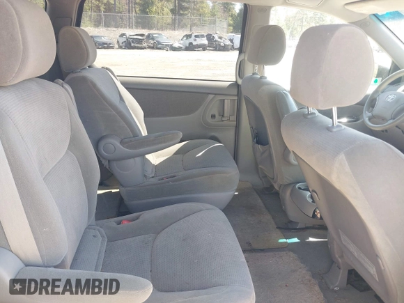 2004 Toyota Sienna CE with VIN 5TDZA23C84S215246, listed as a IAAI auction lot 42141248 with 146,206 mi miles and . Bid and sale history available at DreamBid. Image 8.