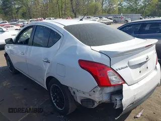 2018 Nissan Versa SV with VIN 3N1CN7AP0JK409549, listed as a IAAI auction lot 41901523 with 179,376 mi miles. Bid and sale history available at carsss.com. Image 3.