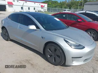 2018 Tesla Model 3 Long Range Battery with VIN 5YJ3E1EB7JF104356, listed as a IAAI auction lot 41936961 with 90,932 mi miles and . Bid and sale history available at DreamBid. Image 1.