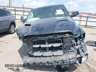 2015 Ram 1500 Sport z VIN 1C6RR6MT5FS784703, wystawiony jako IAAI lot #42129086 z przebiegiem 126 856 mil mil oraz . Historia ofert i sprzedaży dostępna na DreamBid. Obrazek 12.