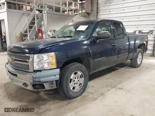2012 Chevrolet Silverado 1500 LT with VIN 1GCRKSE70CZ132582, listed as a IAAI auction lot 40562795 with 135,396 mi miles. Bid and sale history available at carsss.com. Image 17.