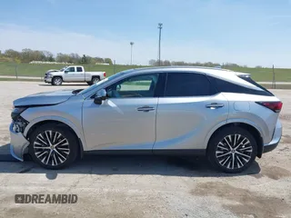 2024 Lexus RX 350 с VIN 2T2BAMCA6RC051132, выставлен на аукционе IAAI как лот 42041155 с пробегом 10 987 миль миль и . История ставок и продаж доступна на DreamBid. Изображение 15.