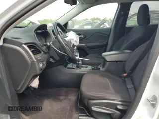 2019 Jeep Cherokee Latitude with VIN 1C4PJLCB3KD262553, listed as a Copart auction lot 58127155 with 70,236 mi miles and Salvage title. Bid and sale history available at DreamBid. Image 7.