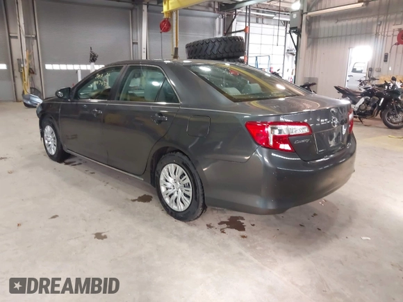 2013 Toyota Camry L with VIN 4T4BF1FK2DR286536, listed as a IAAI auction lot 41974133 with 122,064 mi miles. Bid and sale history available at carsss.com. Image 3.