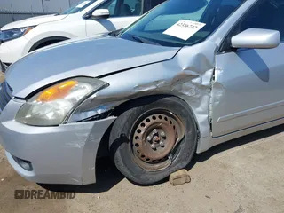 2009 Nissan Altima SL with VIN 1N4AL21E99C178184, listed as a IAAI auction lot 42386747 with 202,755 mi miles and . Bid and sale history available at DreamBid. Image 6.