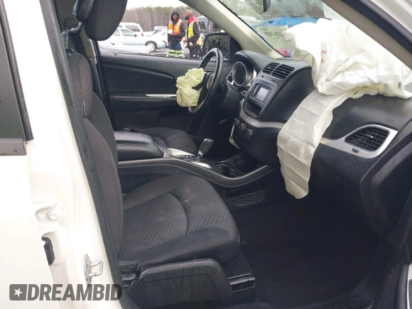 2018 Dodge Journey SE with VIN 3C4PDCAB1JT295988, listed as a IAAI auction lot 41226385 with 106,639 mi miles. Bid and sale history available at carsss.com. Image 5.