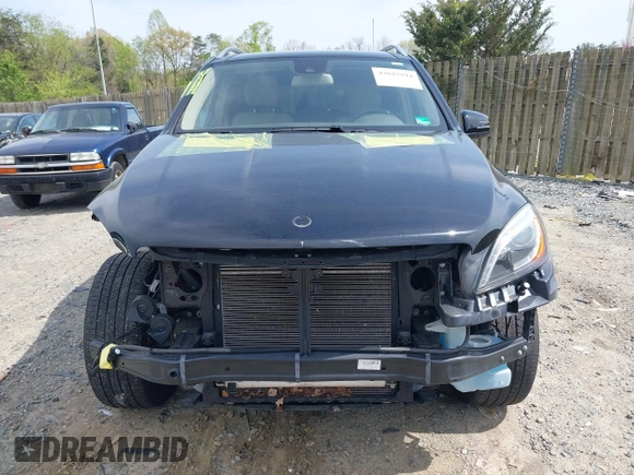 2013 Mercedes-Benz M 350 with VIN 4JGDA5HB8DA206132, listed as a IAAI auction lot 42015944 with 51,892 mi miles and . Bid and sale history available at carsss.com. Image 13.