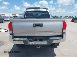 2018 Toyota Tacoma SR with VIN 3TMCZ5AN2JM172829, listed as a IAAI auction lot 42073847 with 136,671 mi miles and . Bid and sale history available at carsss.com. Image 17.