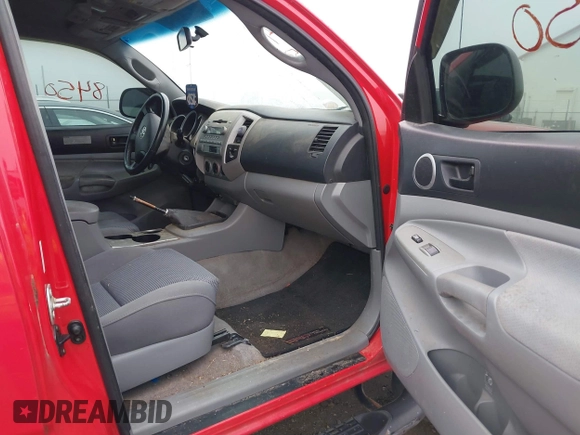 2006 Toyota Tacoma with VIN 5TEUU42N66Z241527, listed as a IAAI auction lot 40448450 with 161,424 mi miles. Bid and sale history available at carsss.com. Image 5.
