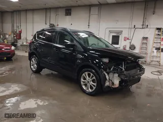 2017 Ford Escape SE with VIN 1FMCU9GDXHUA07522, listed as a IAAI auction lot 40875214 with 114,175 mi miles. Bid and sale history available at carsss.com. Image 1.