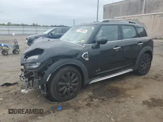 2019 MINI Countryman Cooper S with VIN WMZYT5C59K3G93136, listed as a Copart auction lot 71159524 with 25,457 mi miles and Salvage Title. Bid and sale history available at carsss.com. Image 1.