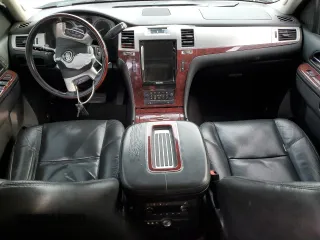 2011 Cadillac Escalade Premium z VIN 1GYS4CEF9BR207863, wystawiony jako Copart lot #45112675 z przebiegiem 163 211 mil mil oraz Szkody całkowita. Historia ofert i sprzedaży dostępna na DreamBid. Obrazek 8.