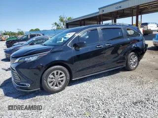 2022 Toyota Sienna XLE with VIN 5TDJRKEC4NS124379, listed as a Copart auction lot 49400375 with 222,972 mi miles and Non Repairable. Bid and sale history available at carsss.com. Image 1.