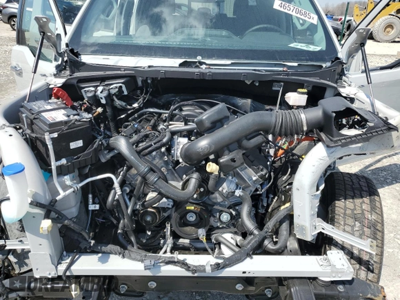 2024 Ford F-150 XLT with VIN 1FTFW3L57RKE90326, listed as a Copart auction lot 46570685 with 919 mi miles and Salvage Title. Bid and sale history available at carsss.com. Image 11.