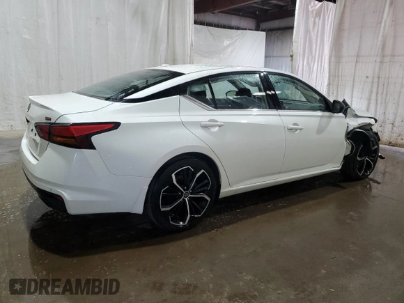 2025 Nissan Altima SR with VIN 1N4BL4CVXSN315043, listed as a Copart auction lot 55392865 with 13,983 mi miles and Clean Title. Bid and sale history available at DreamBid. Image 3.