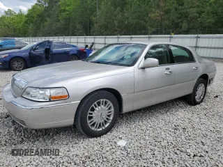 2008 Lincoln Town Car Limited z VIN 2LNHM82V78X663671, wystawiony jako Copart lot #54147415 z przebiegiem 113 166 mil mil oraz Szkoda całkowita • Salvage title. Historia ofert i sprzedaży dostępna na DreamBid. Obrazek 1.