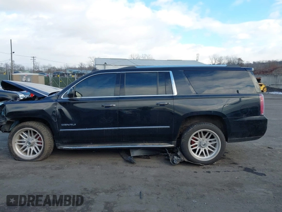 2020 GMC Yukon XL Denali with VIN 1GKS2HKJ9LR162043, listed as a IAAI auction lot 41351046 with 93,358 mi miles. Bid and sale history available at carsss.com. Image 14.