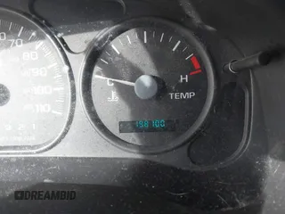 2003 Chevrolet Venture Y3G Mobility z VIN 1GNDX03E33D290808, wystawiony jako IAAI lot #41293811 z przebiegiem 198 100 mil mil oraz . Historia ofert i sprzedaży dostępna na DreamBid. Obrazek 7.